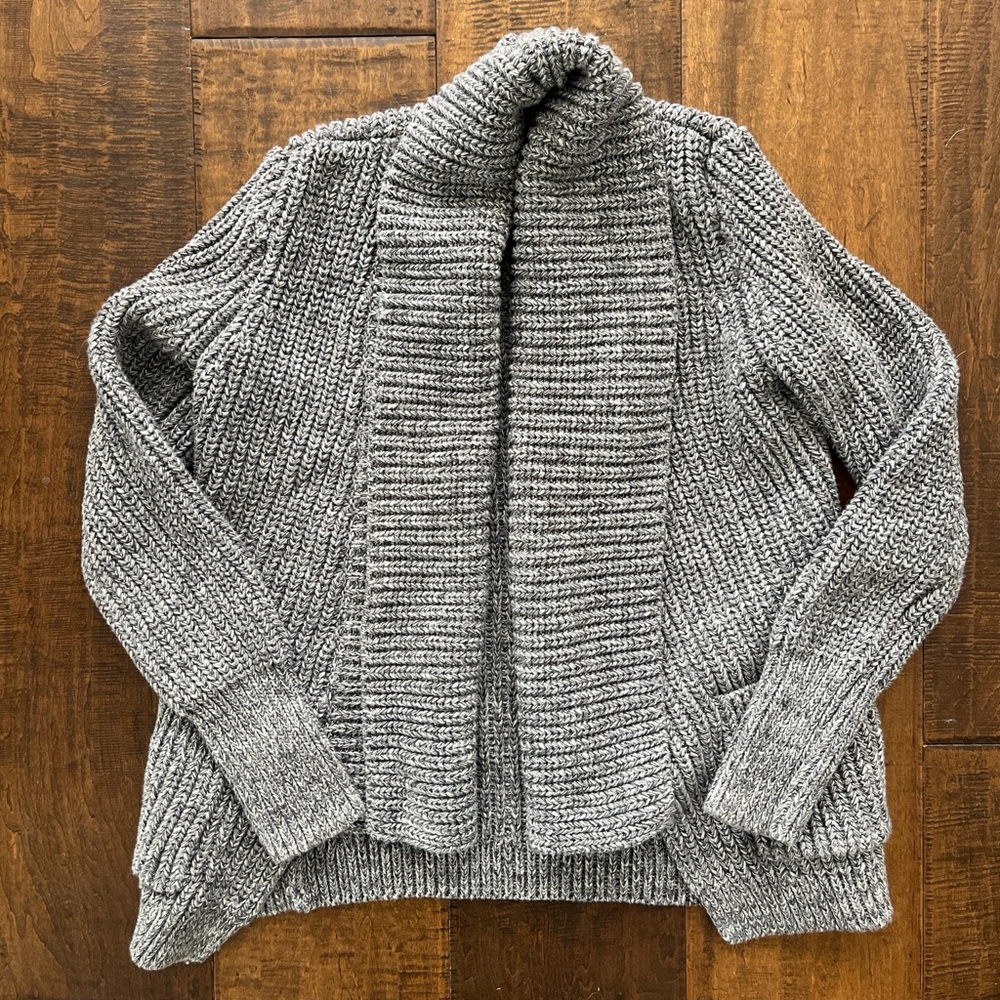 J Crew 100% cotton gray heavy chunky knit shawl collar cardigan sz Medium